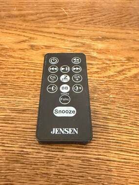 Jensen JCR-310 AM/FM Stereo Dual Alarm Clock Radio Remote Control